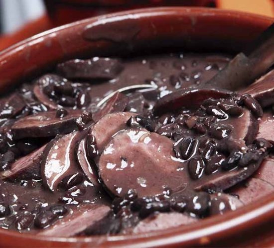 Feijoada Solidária