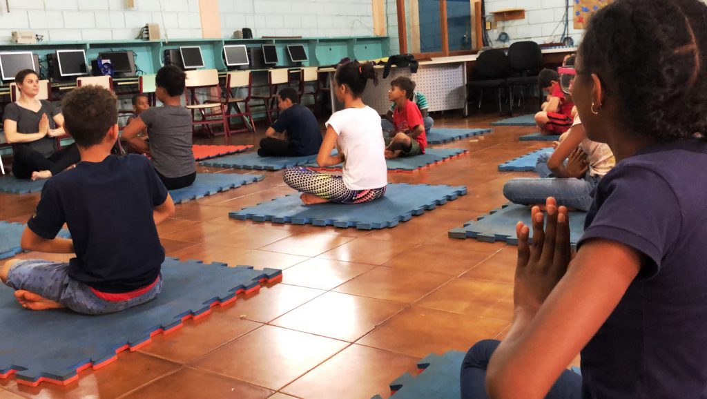 CRIANÇAS DO CORASSOL TERÃO AULA DE YOGA INFANTIL QUINZENALMENTE